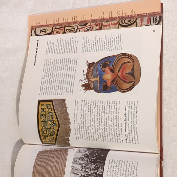 Native American Arts and Crafts 1995 Book Hardcover Color Illustrations 90s Vtg - Picture 6 of 13